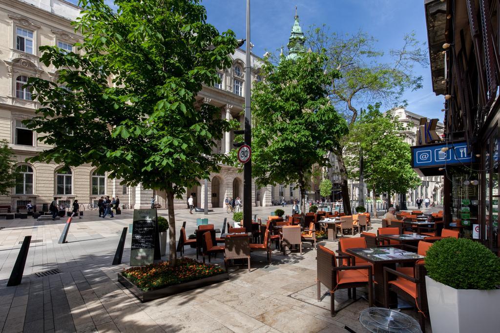 Boutique In Downtown Budapešť